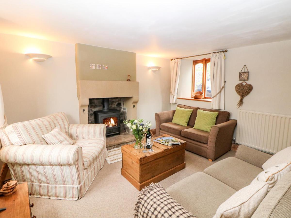 Kempshill Cottage Tideswell Exterior foto